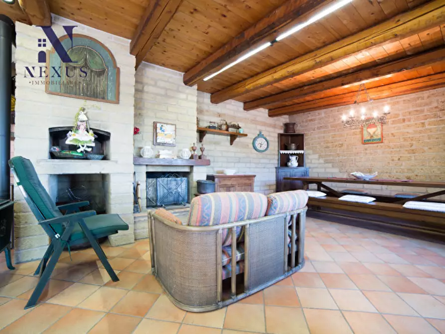 Immagine 48 di Villa in vendita  in Località Rosciano a Fano