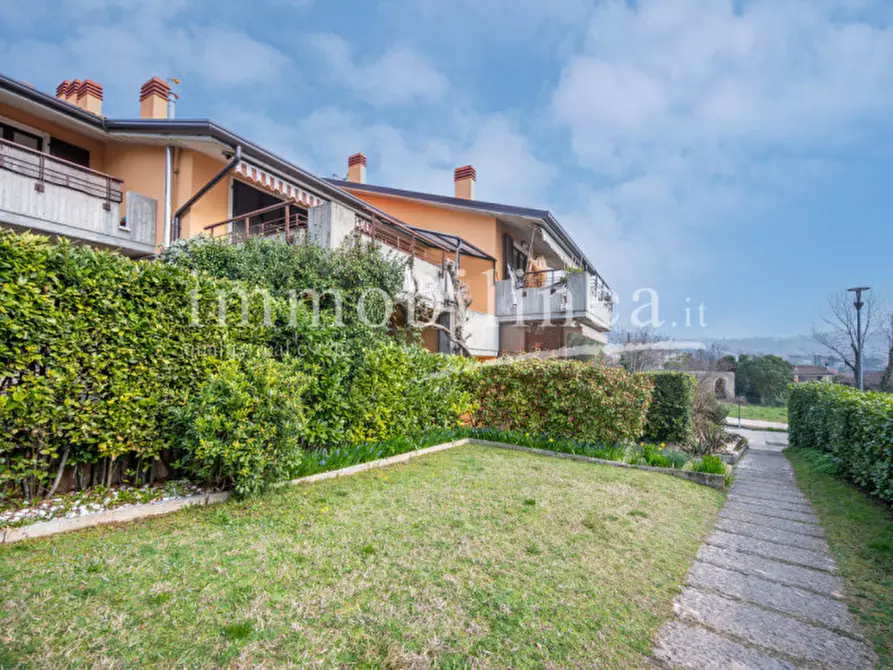 Immagine 3 di Appartamento in vendita  in Via Cimabue a Garda