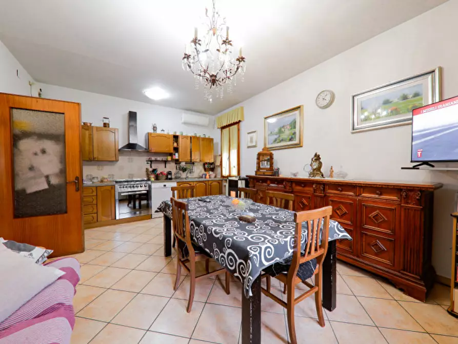 Immagine 3 di Casa bifamiliare in vendita  in Via Altura a Ospedaletto Euganeo