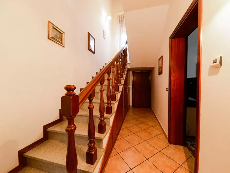 Immagine 9 di Casa bifamiliare in vendita  in Via Altura a Ospedaletto Euganeo