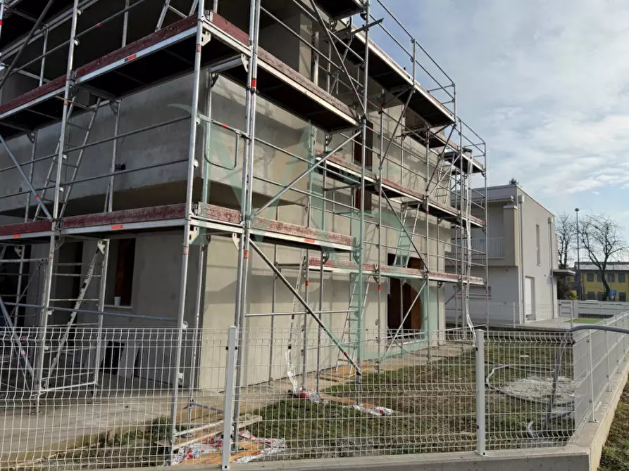 Immagine 9 di Casa bifamiliare in vendita  in Via Giorgione a Loreggia