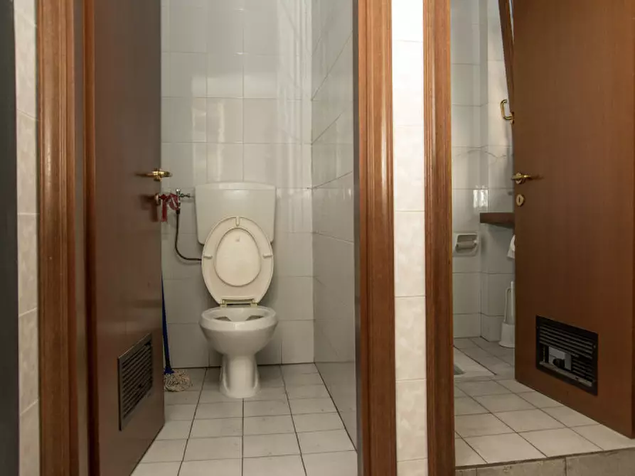 Immagine 23 di Attività commerciale in vendita  in Via di Mezzo a Zevio