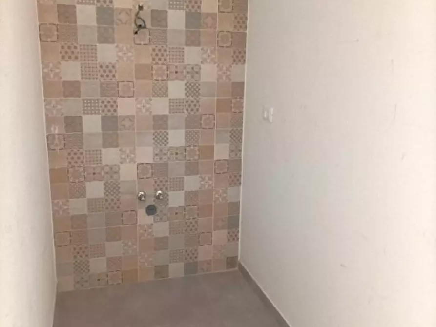 Immagine 8 di Negozio in affitto  in V.LE G. D'ANNUNZIO 257 a Pescara