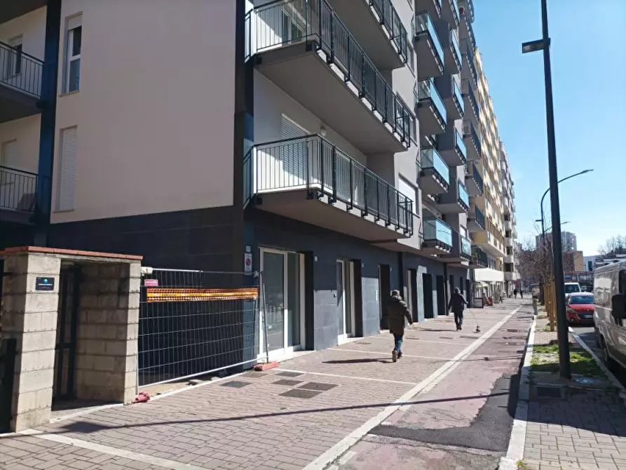 Immagine 14 di Negozio in affitto  in V.LE G. D'ANNUNZIO 257 a Pescara