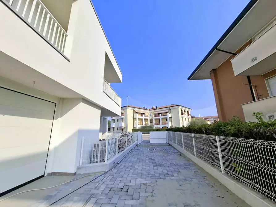 Immagine 20 di Casa quadrifamiliare in vendita  in Via Bellini a Abano Terme