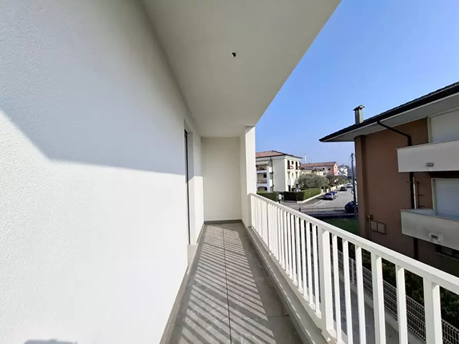 Immagine 24 di Casa quadrifamiliare in vendita  in Via Bellini a Abano Terme