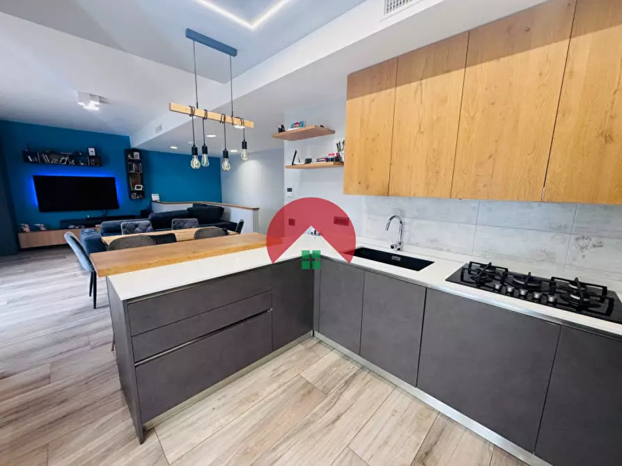 Immagine 1 di Appartamento in vendita  in Via Tina Laudati a Altamura