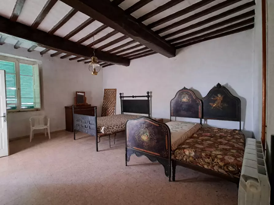 Immagine 6 di Appartamento in vendita  a Passignano Sul Trasimeno