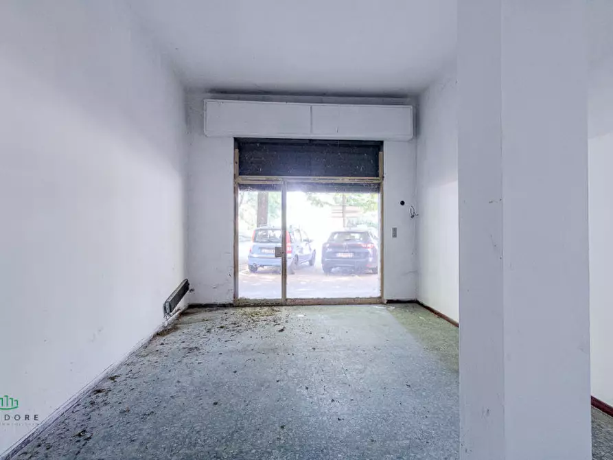 Immagine 3 di Negozio in vendita  in Via Cadriano 16 a Granarolo Dell'emilia