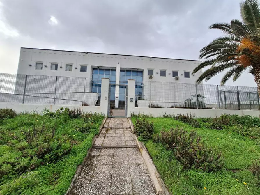 Immagine 1 di Capannone industriale in affitto  in Via A. Olivetti, 29, 70056 Molfetta BA, Italia a Molfetta