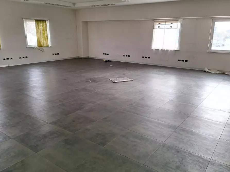 Immagine 10 di Capannone industriale in affitto  in Via A. Olivetti, 29, 70056 Molfetta BA, Italia a Molfetta