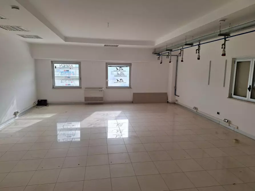 Immagine 13 di Capannone industriale in affitto  in Via A. Olivetti, 29, 70056 Molfetta BA, Italia a Molfetta