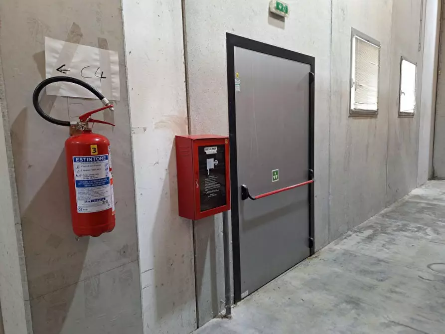 Immagine 17 di Capannone industriale in affitto  in Via A. Olivetti, 29, 70056 Molfetta BA, Italia a Molfetta