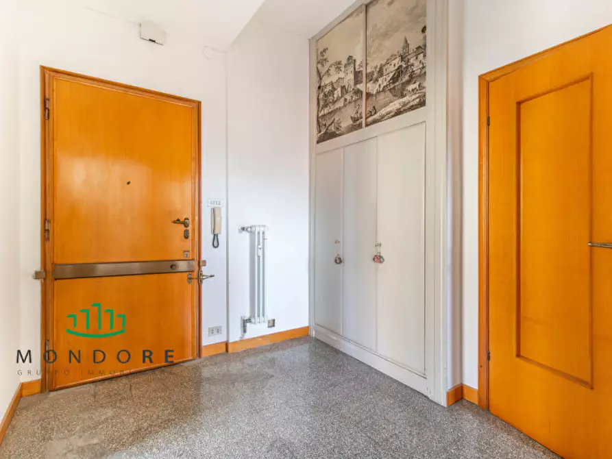 Immagine 2 di Appartamento in vendita  in Via Luigi Riccoboni a Bologna