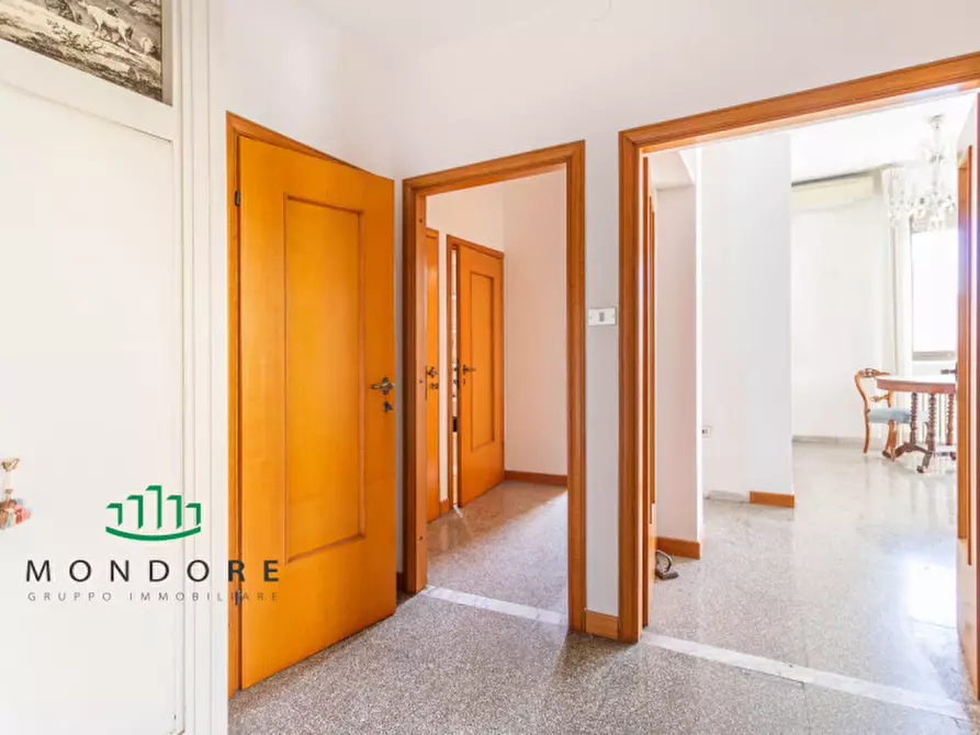 Immagine 3 di Appartamento in vendita  in Via Luigi Riccoboni a Bologna