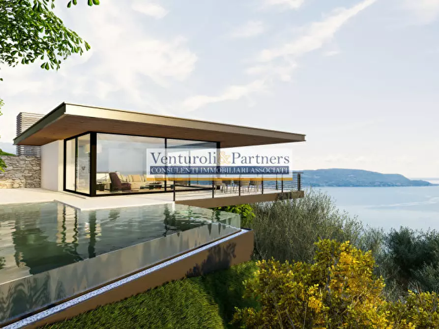 Immagine 2 di Terreno in vendita  in Via Cecina a Toscolano-Maderno