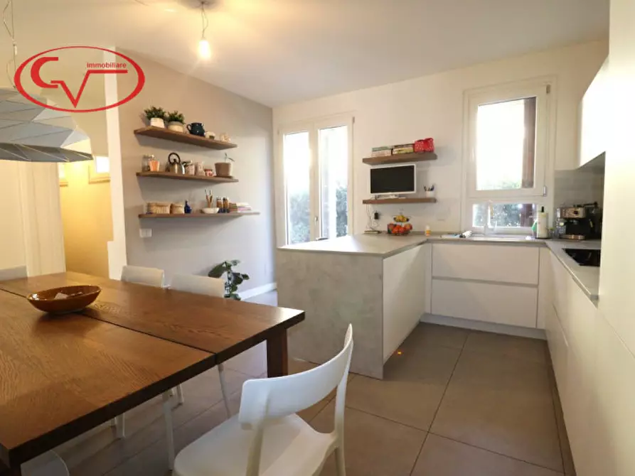 Immagine 16 di Villetta a schiera in vendita  in via Udine 3 a Loro Ciuffenna