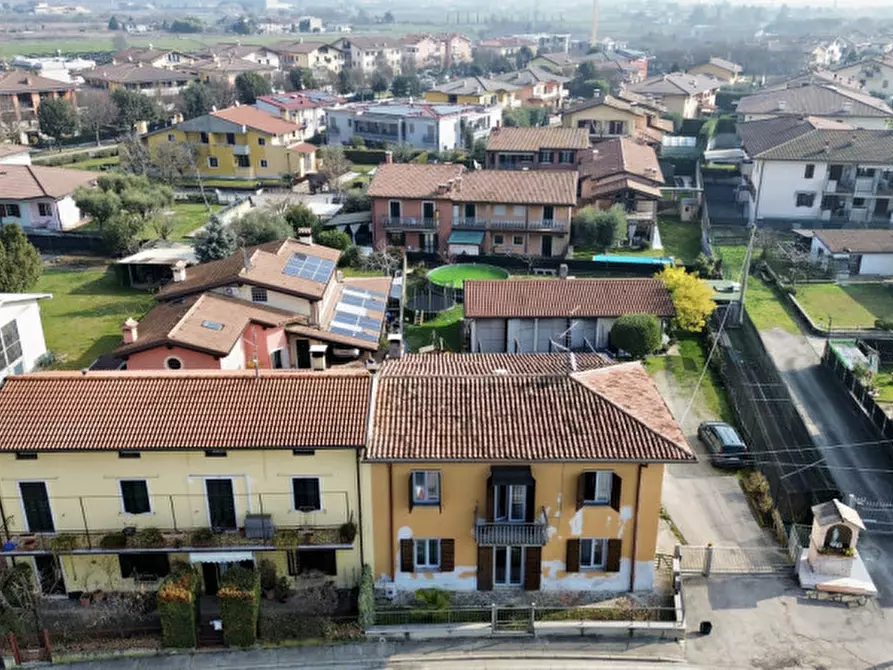 Immagine 2 di Casa bifamiliare in vendita  in Via Prese a Pescantina