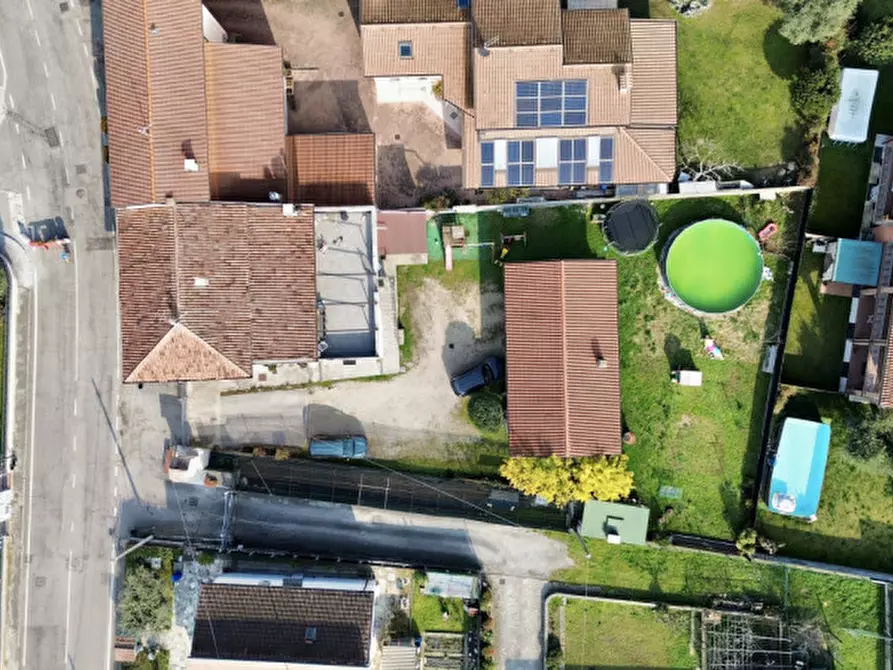 Immagine 9 di Casa bifamiliare in vendita  in Via Prese a Pescantina