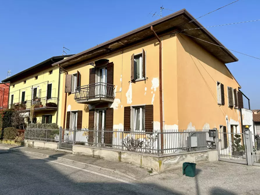 Immagine 9 di Casa bifamiliare in vendita  in Via Prese a Pescantina