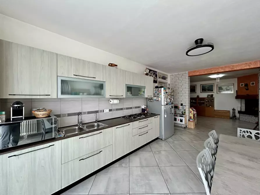 Immagine 13 di Casa bifamiliare in vendita  in Via Prese a Pescantina