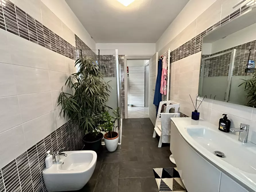 Immagine 21 di Casa bifamiliare in vendita  in Via Prese a Pescantina