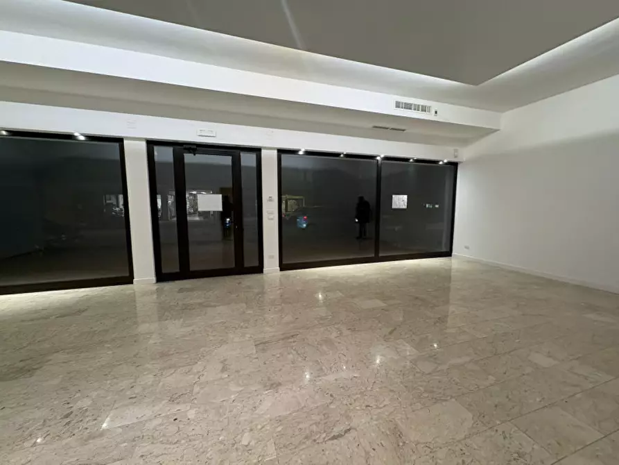 Immagine 3 di Negozio in affitto  in via Roma a Vigodarzere