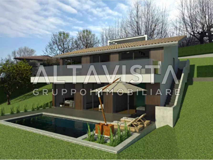 Immagine 1 di Villa in vendita  in Via dei Colli a Soiano Del Lago