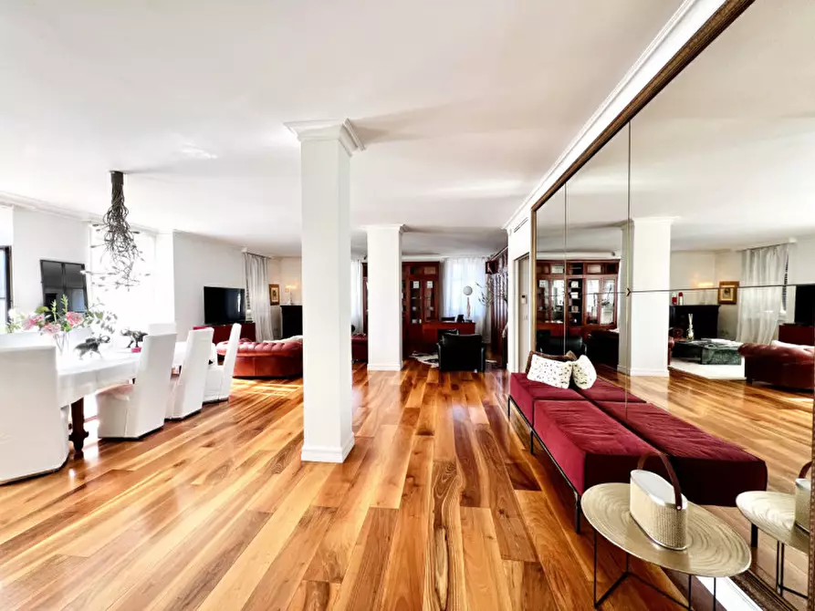 Immagine 3 di Appartamento in affitto  in Lungadige Giacomo Leopardi a Trento