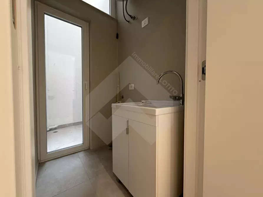 Immagine 11 di Appartamento in affitto  in Viale Trentino, 72 a Andria