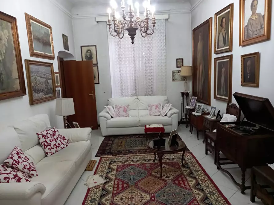 Immagine 2 di Appartamento in vendita  in Via Barzoni a Lonato del Garda