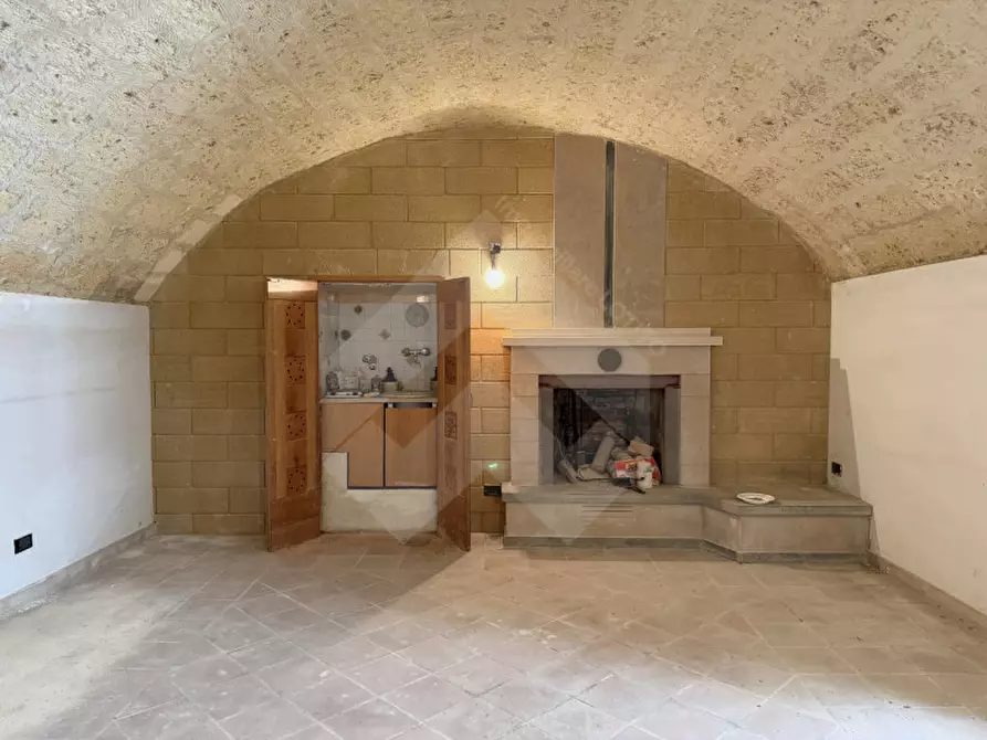 Immagine 14 di Ufficio in vendita  in Via Felice Orsini 146 a Andria