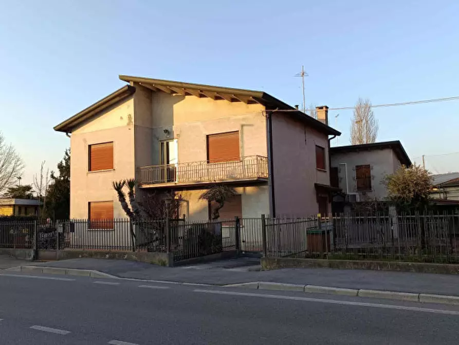 Immagine 2 di Casa bifamiliare in vendita  in Via Monte Ortigara, 42 a Curtarolo