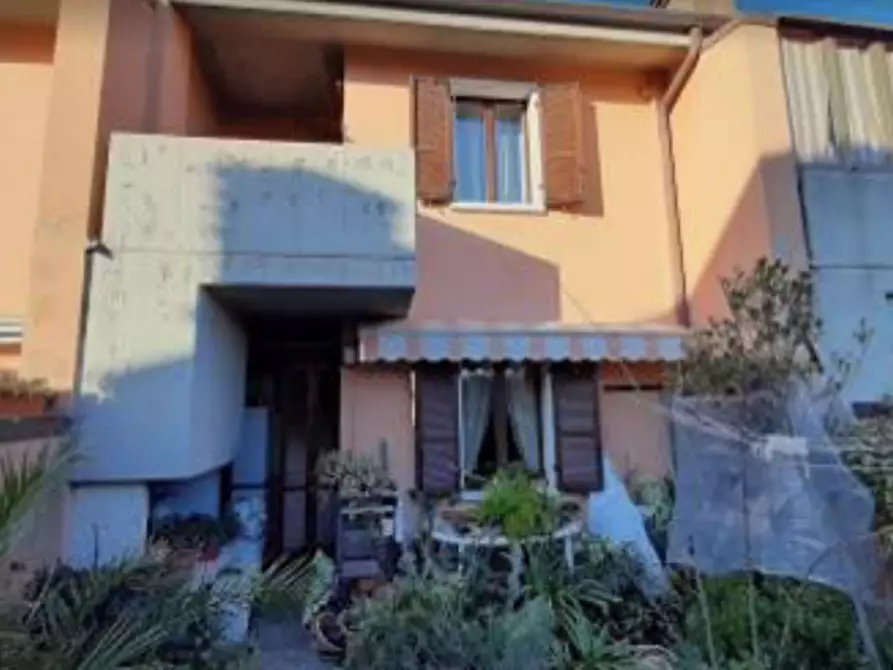Immagine 4 di Villa in vendita  in Via Risorgimento n. 19 a Lazise