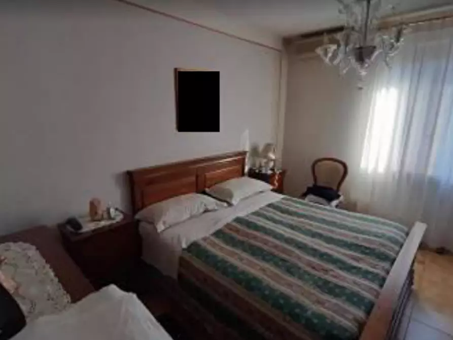 Immagine 9 di Villa in vendita  in Via Risorgimento n. 19 a Lazise