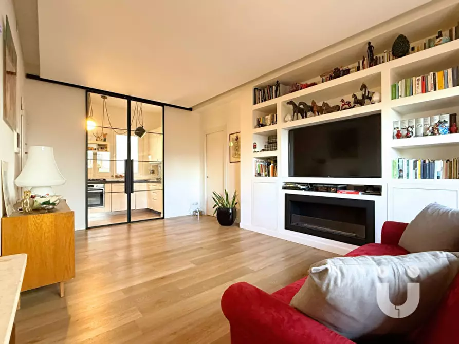 Immagine 3 di Attico in vendita  in Via Aristide Leonori a Roma