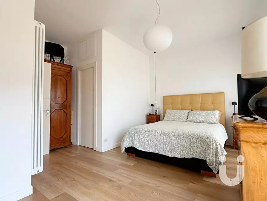 Immagine 12 di Attico in vendita  in Via Aristide Leonori a Roma