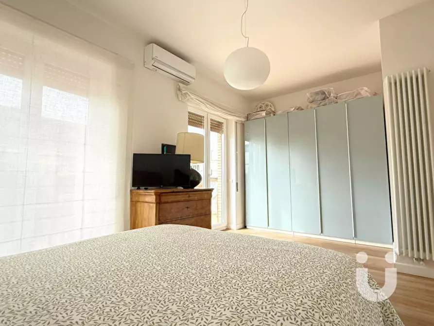 Immagine 13 di Attico in vendita  in Via Aristide Leonori a Roma