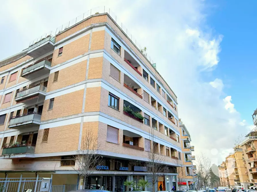 Immagine 18 di Attico in vendita  in Via Aristide Leonori a Roma