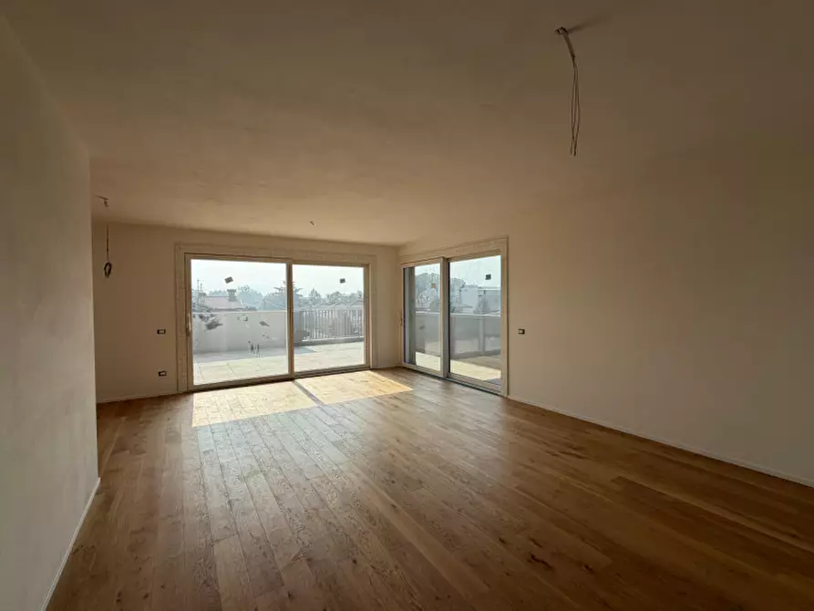 Immagine 2 di Attico in vendita  in Via Pietro Gobetti a Abano Terme