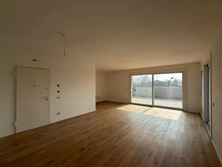 Immagine 3 di Attico in vendita  in Via Pietro Gobetti a Abano Terme