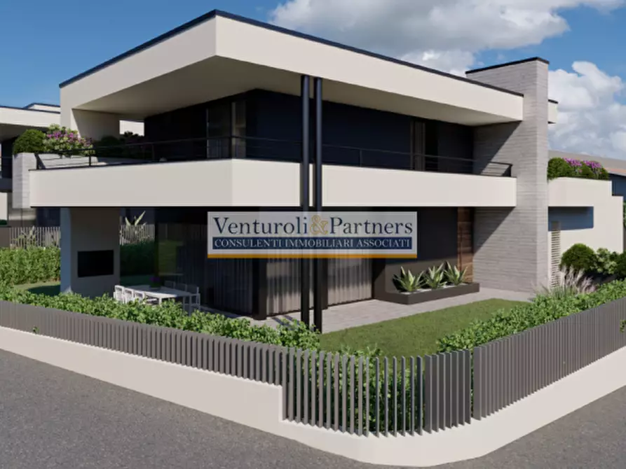 Immagine 8 di Villa in vendita  in Via Palmiro Togliatti a Desenzano Del Garda