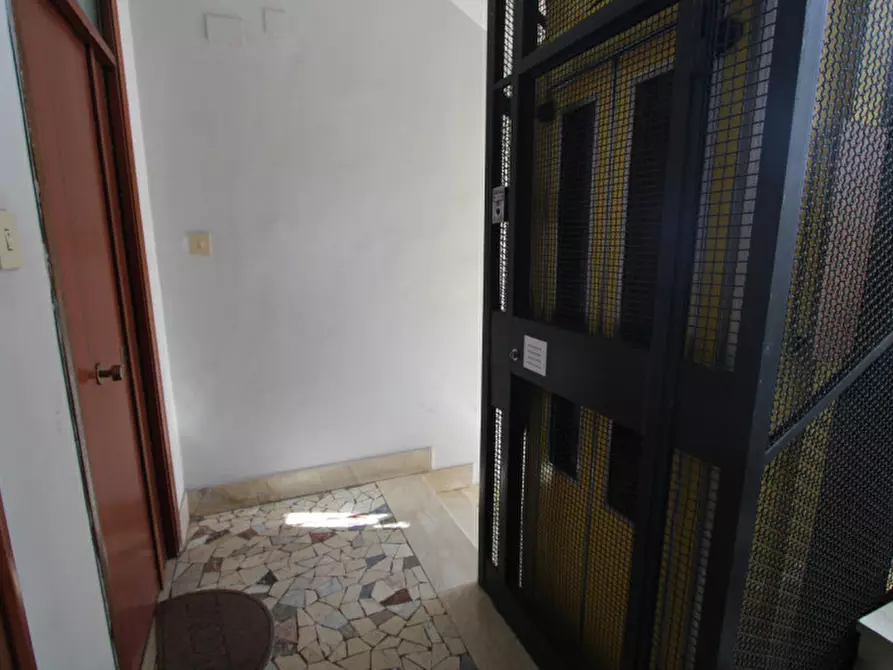 Immagine 15 di Appartamento in vendita  in Viale Principe Umberto 8 a Messina