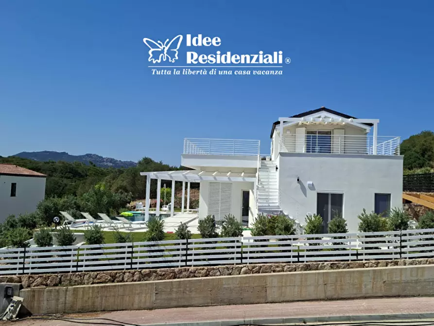 Immagine 3 di Villa in vendita  a Santa Teresa Gallura