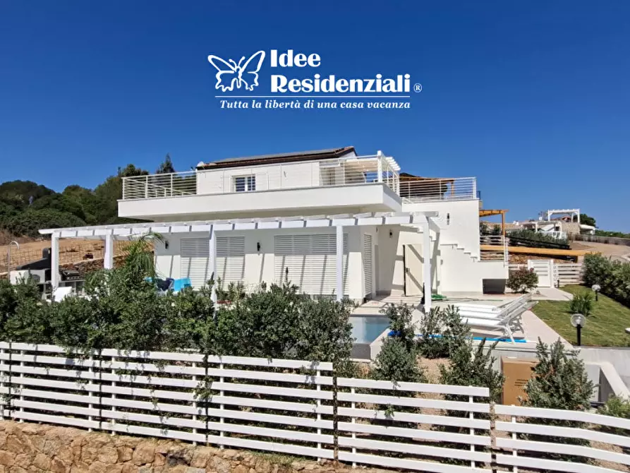 Immagine 6 di Villa in vendita  a Santa Teresa Gallura