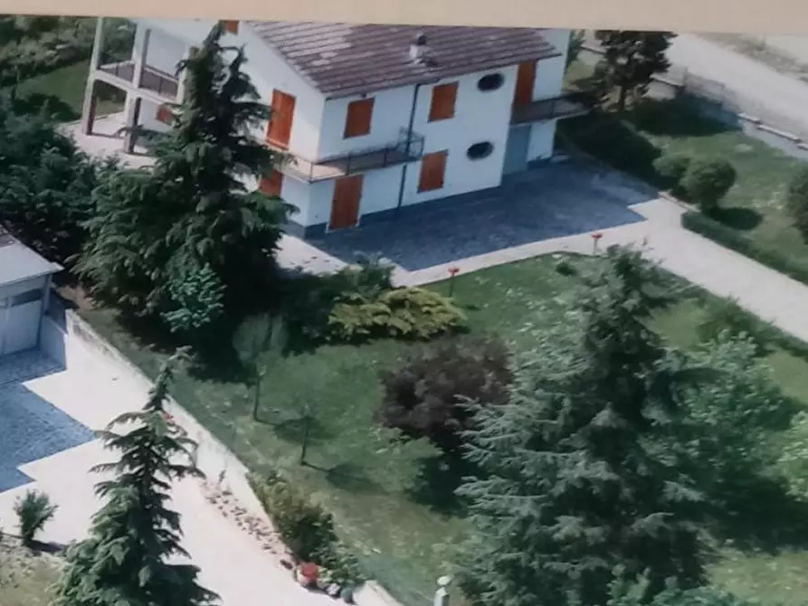 Immagine 2 di Casa indipendente in vendita  in Via Case Savani fraz. Beduzzo a Corniglio