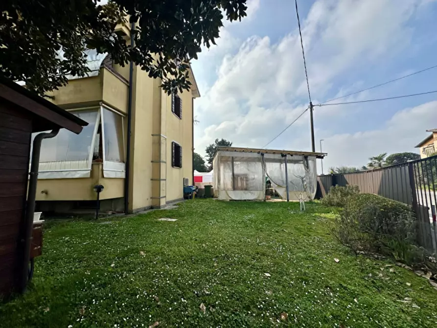 Immagine 3 di Villetta a schiera in vendita  in Via Carso a Selvazzano Dentro