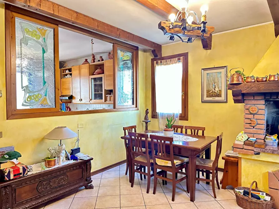 Immagine 6 di Villetta a schiera in vendita  in Via Carso a Selvazzano Dentro