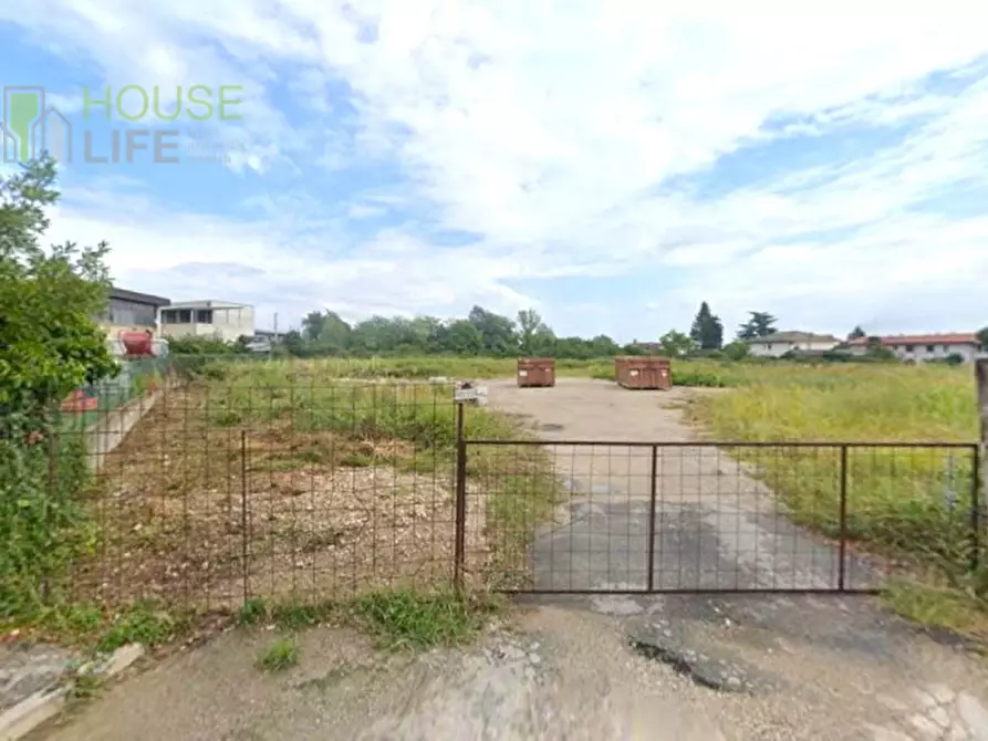 Immagine 4 di Terreno in vendita  in Via dell' Economia a Thiene