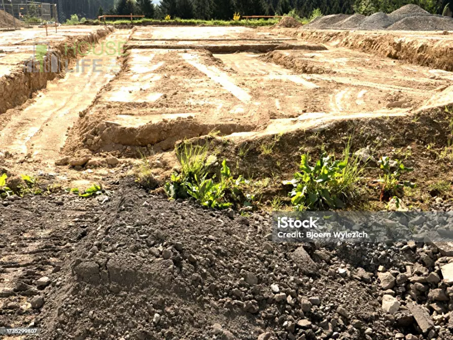 Immagine 8 di Terreno in vendita  in Via dell' Economia a Thiene